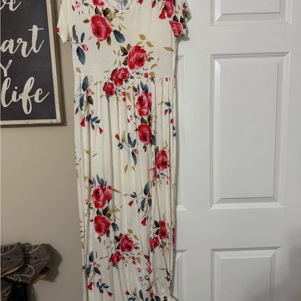 Floral Maxi Dress in Cream and Red